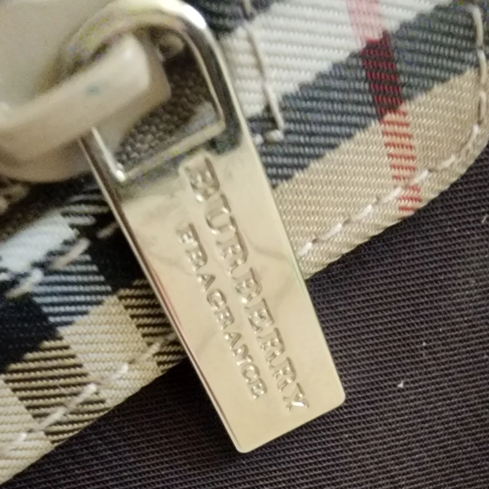 Burberry Fragrance Stylish Brown Bag‎